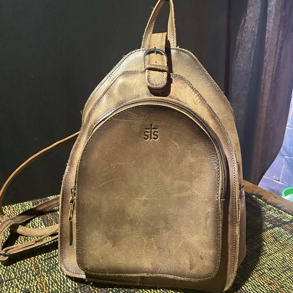 STS RANCHWEAR BARONESS BACKPACK.  LIKE NEW.